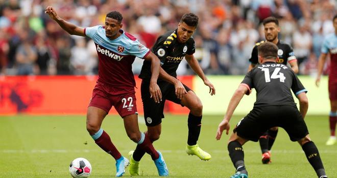 日职联前瞻：新潟天鹅提前降级，柏太阳神仍在为争冠努力（J联赛前瞻：新潟天鹅已提前降级，柏太阳神仍为冠军而战）