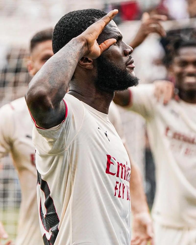 为什么当时不续约？迪亚洛将被山西男篮重金买断，打爆广东队稳了（当初为何不续约？山西男篮欲重金买断迪亚洛，胜广东可期）