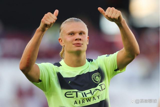 欧文突破防守连续得分（欧文强突防线连连得手）