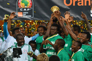 马丁内斯：C罗被罚下主要因为他太有激情；我们必须自我批评（马丁内斯：C罗染红更多因情绪过旺，我们必须自我反省）