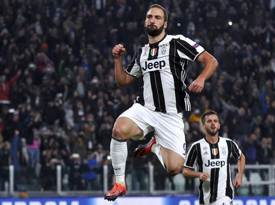 都体：乔纳森·戴维在尤文被孤立，队友从不邀请他聚餐（都体：乔纳森·戴维在尤文遭队内孤立 队友从未邀请其聚餐）