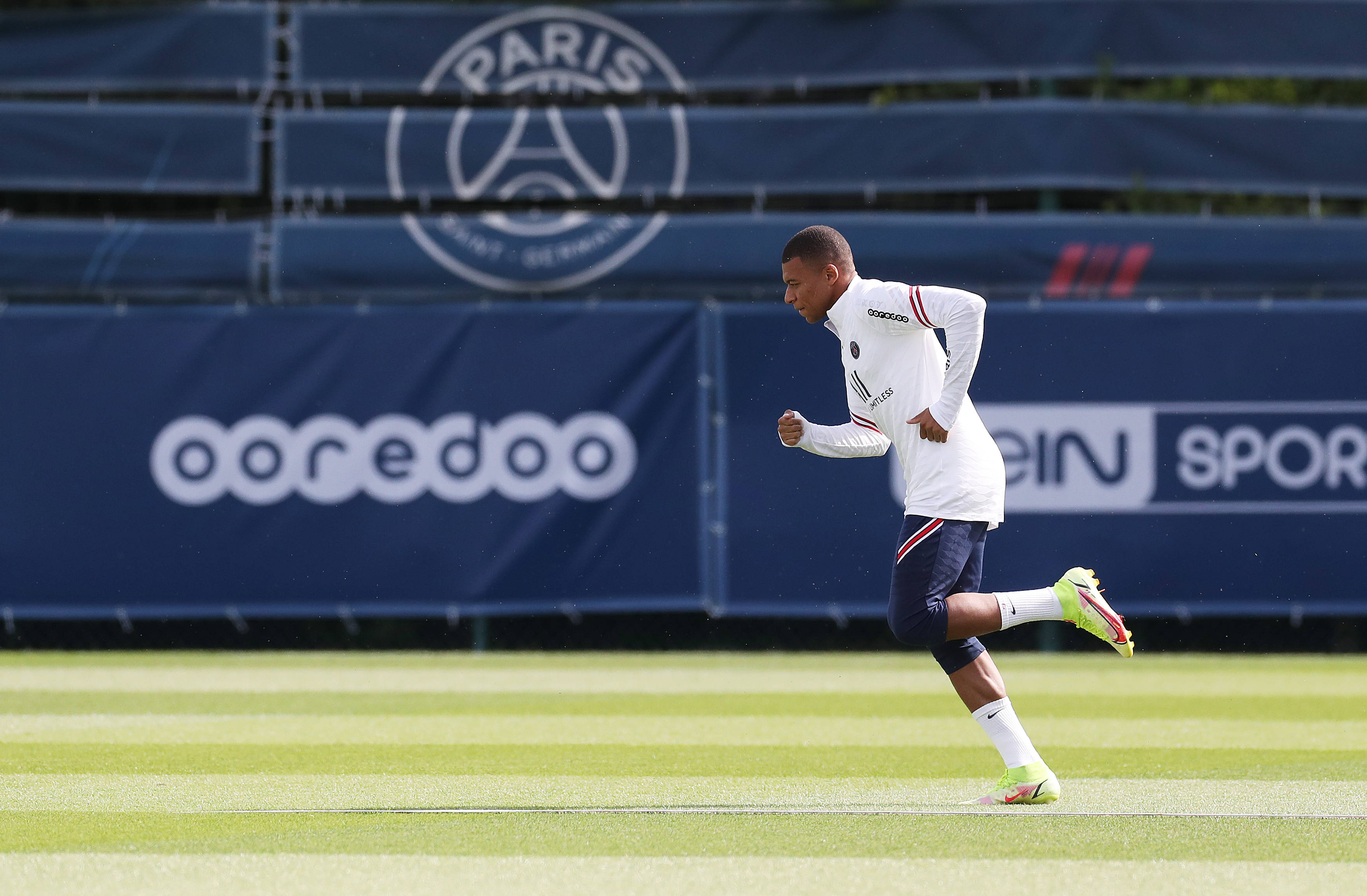 洪尼：射门被扑出不可思议，巴萨球员最后只希望比赛尽快结束（洪尼感叹神奇扑救，末段巴萨众将只盼比赛快结束）