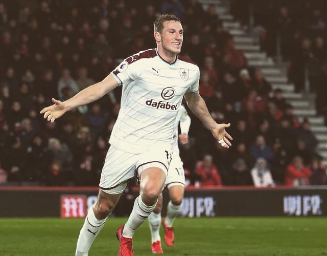 马丁内斯称赞B费：他是助攻之王，曼联在他上场时截然不同（马丁内斯力挺B费：他是助攻王，有他曼联判若两队）