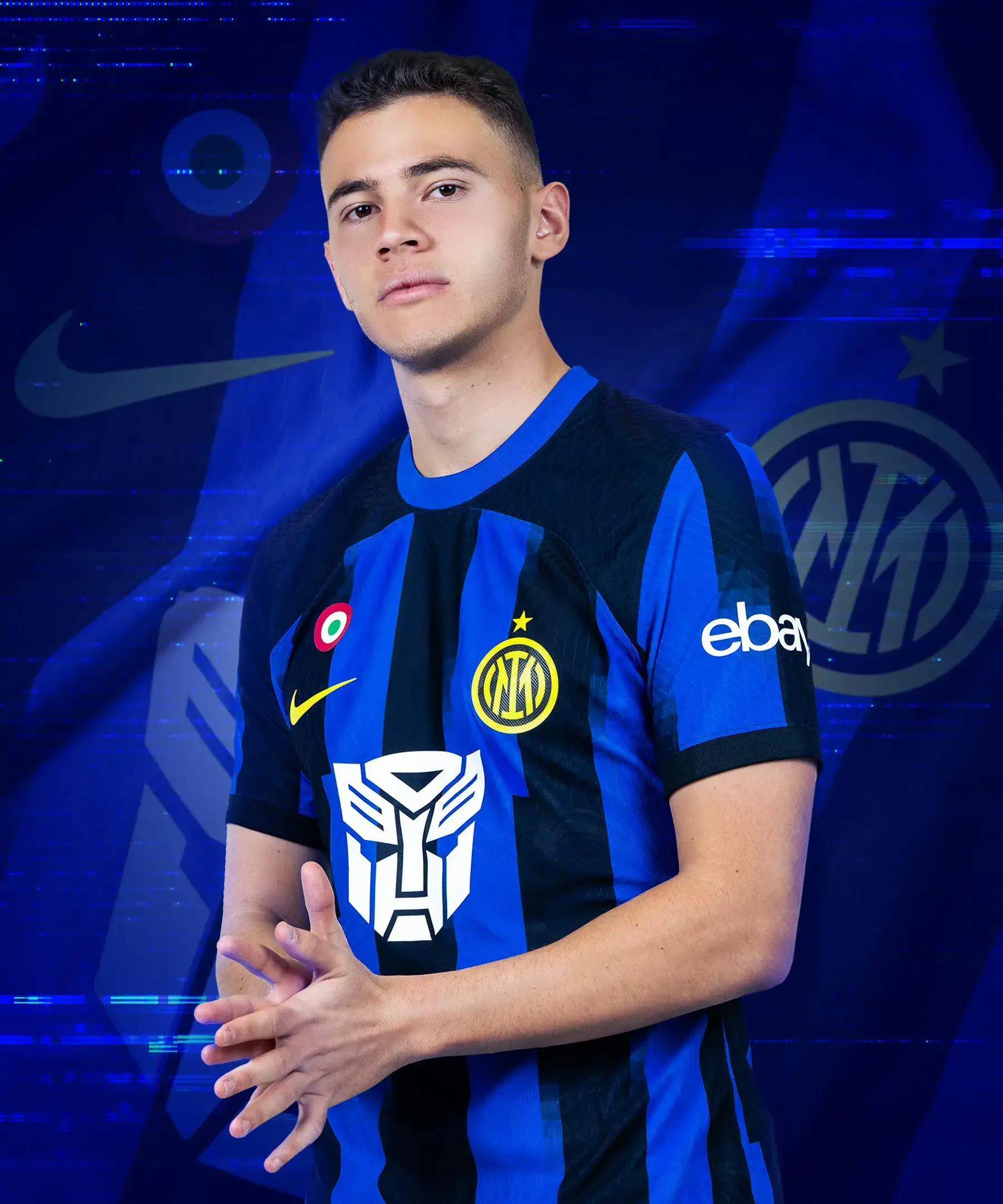 比利亚：传统9号位并没有消失，我非常欣赏阿尔瓦雷斯（比利亚称传统9号未绝迹，盛赞阿尔瓦雷斯）