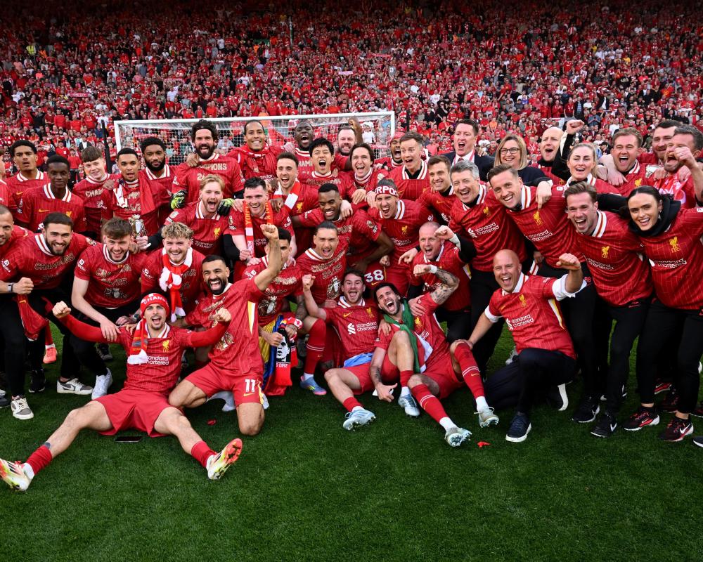 足球欧洲豪门爆发争吵，队内矛盾浮出水面（欧洲豪门内讧升级，队内裂痕显现）