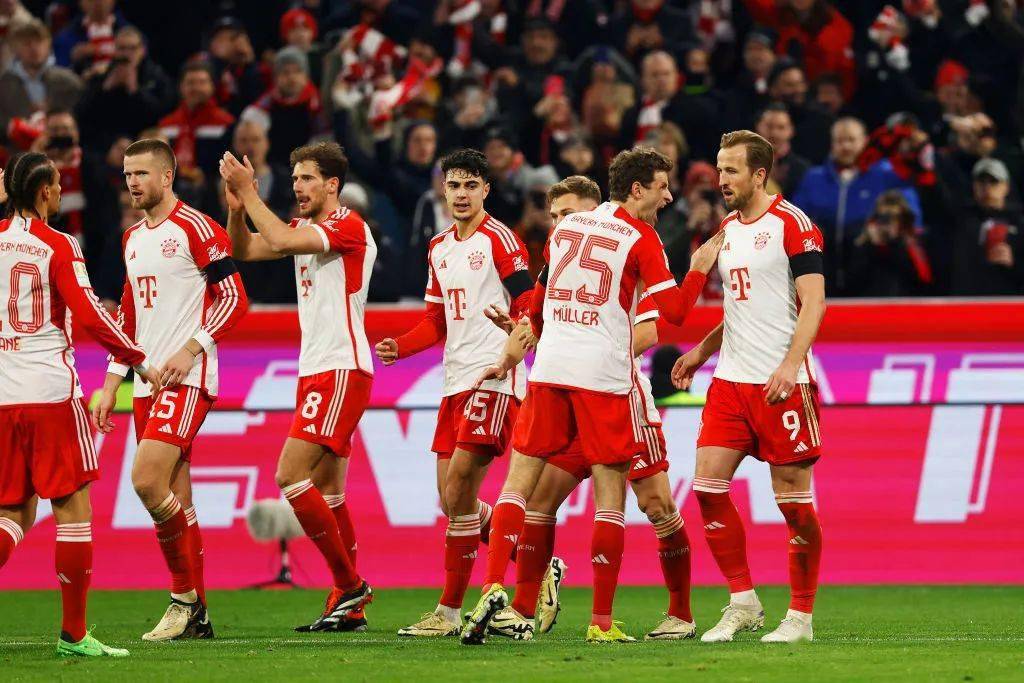 CBA俱乐部杯-上海首战39分大胜四川 山西山东开门红（CBA俱乐部杯：上海首秀39分狂胜四川，山西山东齐迎开门红）