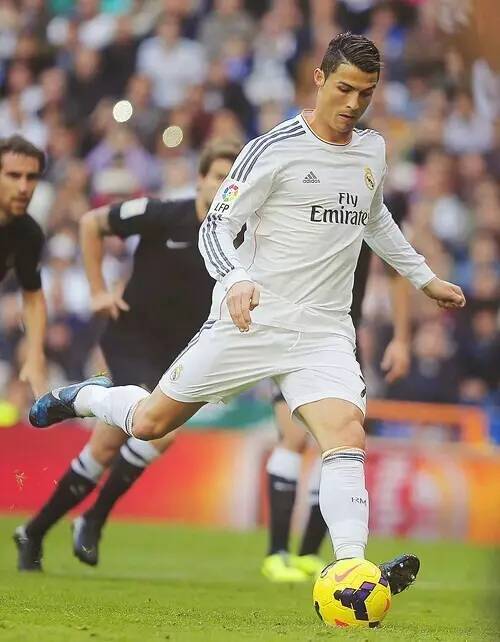 浙江稠州五人得分上双力克新疆，小组第一出线