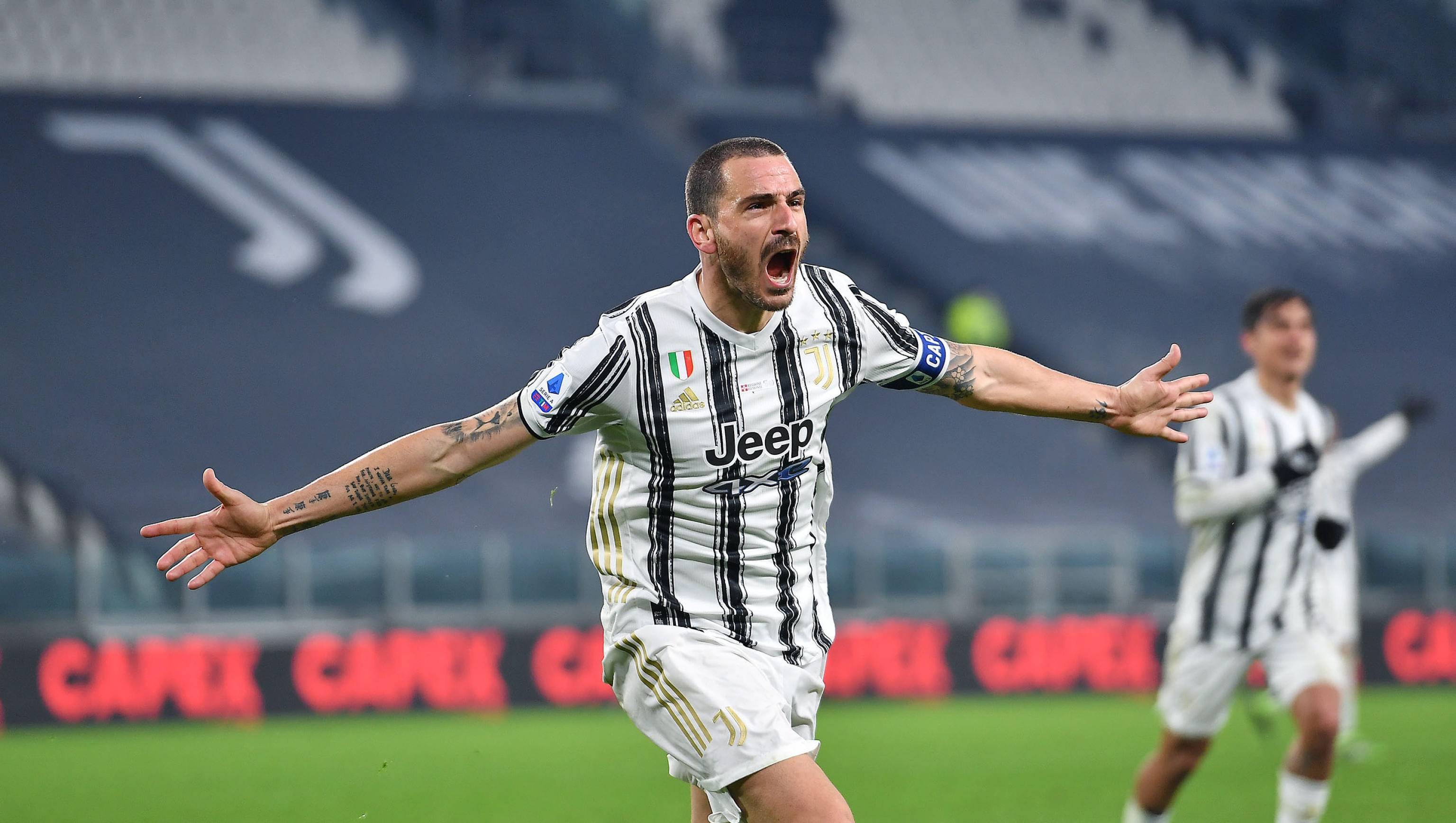 弗兰-加西亚连吃2黄被罚下，阿隆索怒吼：别XXX开玩笑了（弗兰-加西亚两黄变一红遭逐，阿隆索怒吼：别再XXX开玩笑！）